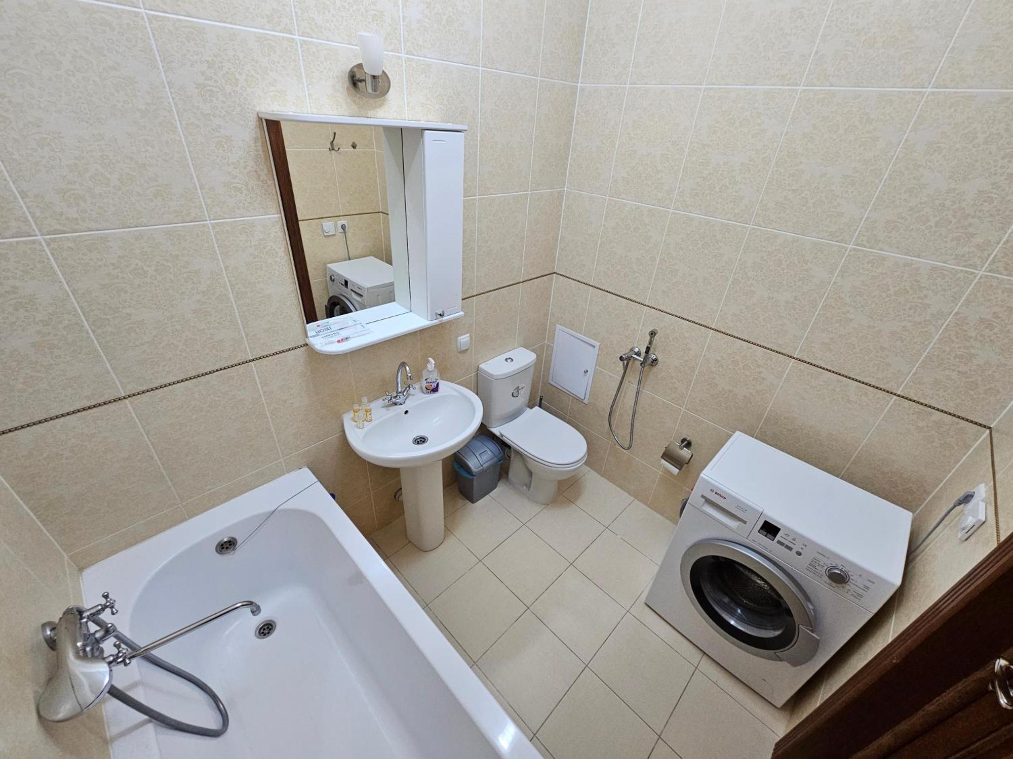 Ernaz Plus Apartments-Expo-Boulevard 130 Akmola Esterno foto